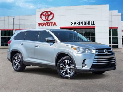 2019 Toyota Highlander - Photo 1
