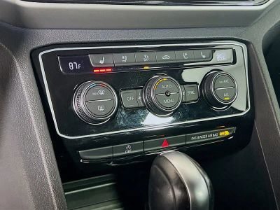 2021 Volkswagen Atlas Cross Sport — photo 8 view