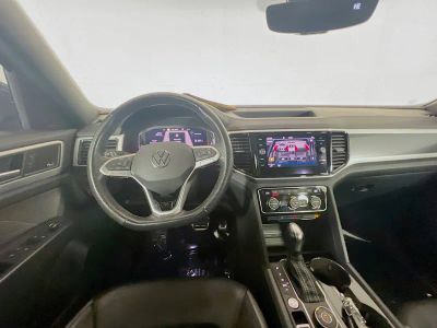 2021 Volkswagen Atlas Cross Sport — photo 19 view