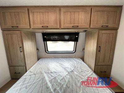 2025 Coachmen RV Freedom Express Ultra Lite - Photo 31