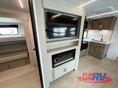2025 Coachmen RV Freedom Express Ultra Lite - Photo 21