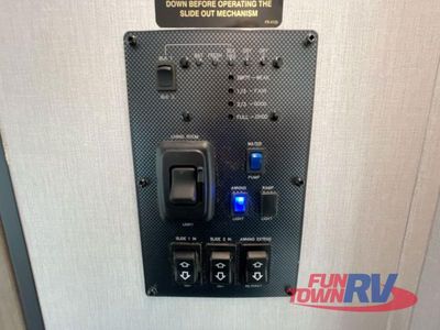 2025 Coachmen RV Freedom Express Ultra Lite - Photo 26
