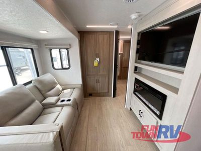 2025 Coachmen RV Freedom Express Ultra Lite - Photo 19