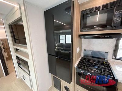 2025 Coachmen RV Freedom Express Ultra Lite - Photo 16