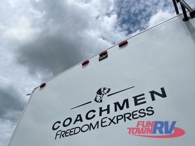 2025 Coachmen RV Freedom Express Ultra Lite - Photo 10