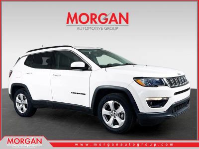 2021 Jeep Compass Latitude in White Clearcoat — front three-quarter view