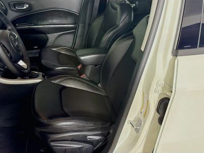 2021 Jeep Compass — photo 19 view