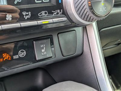 2024 Toyota RAV4 — photo 33 view