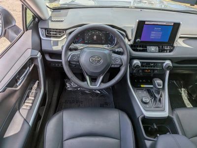2024 Toyota RAV4 — photo 18 view