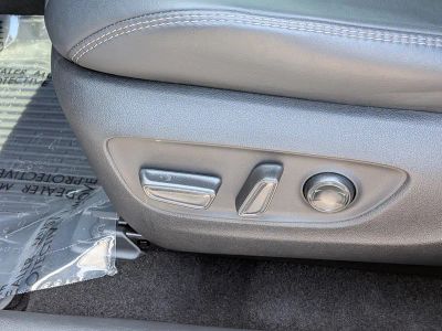2024 Toyota RAV4 — photo 22 view