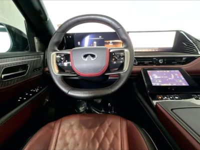 2025 INFINITI QX80 — interior view