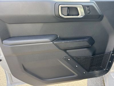 2026 Ford Bronco — photo 10 view