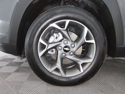2025 Chevrolet Trax — photo 10 view