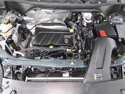 2025 Chevrolet Trax — photo 9 view