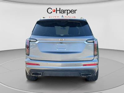2021 Cadillac XT6 — detail view