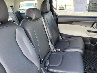 2024 Kia Carnival — photo 14 view