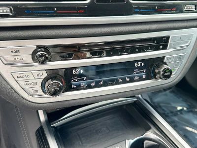 2020 BMW 7 Series — photo 16 view