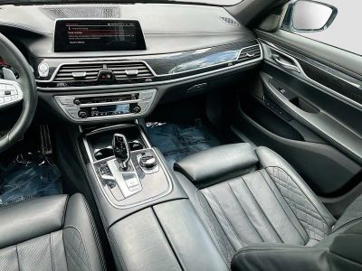 2020 BMW 7 Series — photo 23 view