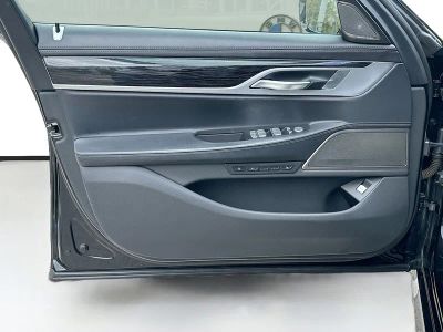 2020 BMW 7 Series — photo 21 view