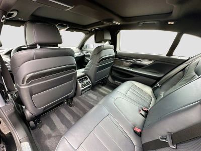 2020 BMW 7 Series — photo 25 view