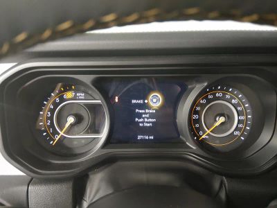 2025 Jeep Wrangler - Photo 14