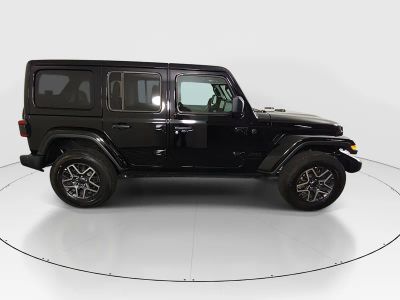 2025 Jeep Wrangler - Photo 8