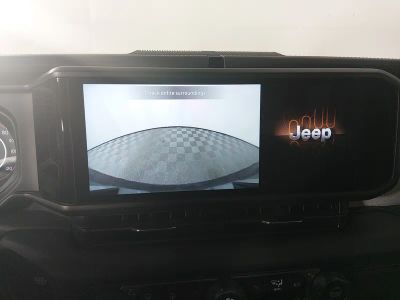 2025 Jeep Wrangler - Photo 16