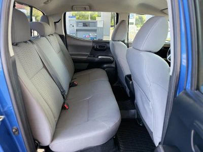 2017 Toyota Tacoma Double Cab — photo 21 view