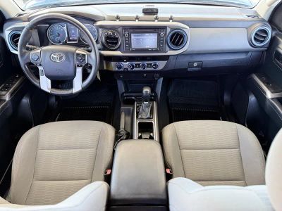 2017 Toyota Tacoma Double Cab — photo 18 view
