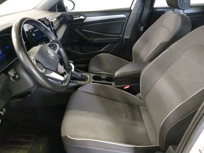 2025 Volkswagen Jetta - Photo 12