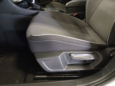 2025 Volkswagen Jetta - Photo 14
