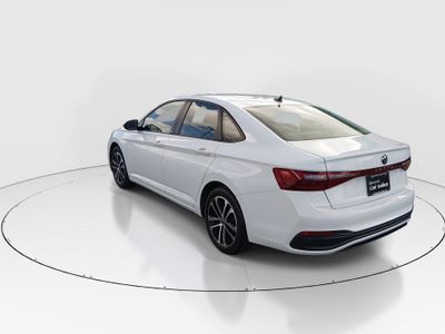 2025 Volkswagen Jetta - Photo 5