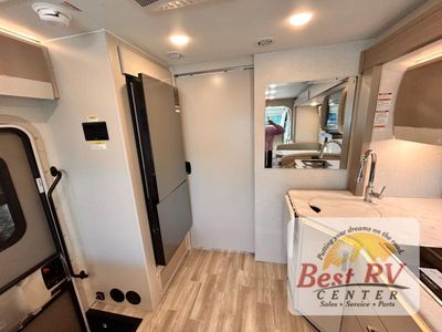 2026 Thor Motor Coach Vegas - Photo 48