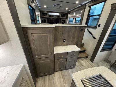 2022 Alliance RV Paradigm - Photo 16