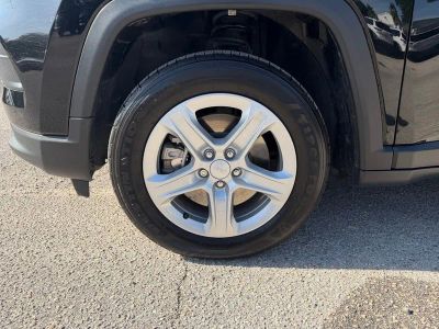 2023 Jeep Compass — photo 9 view