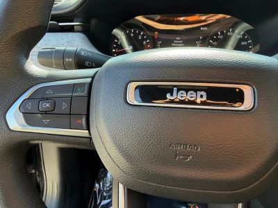 2023 Jeep Compass — photo 18 view