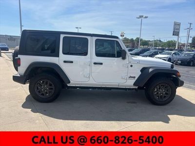 2024 Jeep Wrangler - Photo 21