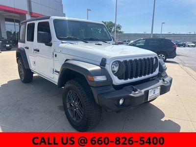 2024 Jeep Wrangler - Photo 4