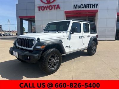 2024 Jeep Wrangler - Photo 18