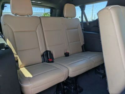 2024 Chevrolet Suburban - Photo 30