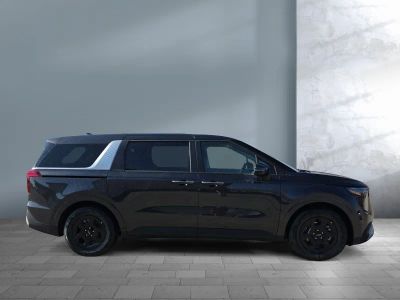 2026 Kia Carnival — photo 7 view