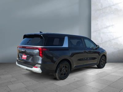 2026 Kia Carnival — engine compartment view