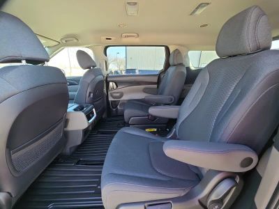 2026 Kia Carnival — photo 18 view