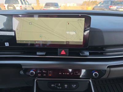 2026 Kia Carnival — photo 11 view