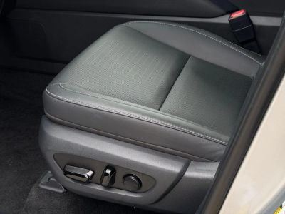 2025 Lexus TX - Photo 18