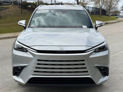 2025 Lexus TX - Photo 3
