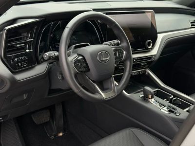 2025 Lexus TX - Photo 16