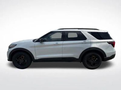 2026 Ford Explorer — detail view