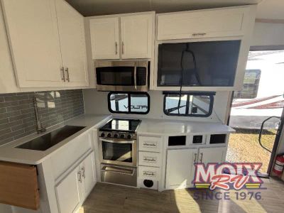 2023 Alliance RV Avenue - Photo 18