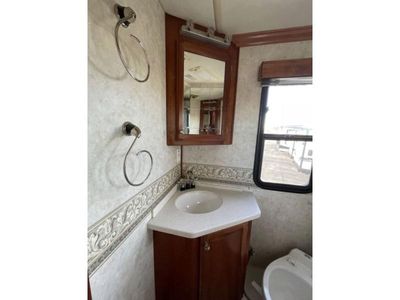 2006 Fleetwood RV Fleetwood Revolution - Photo 20